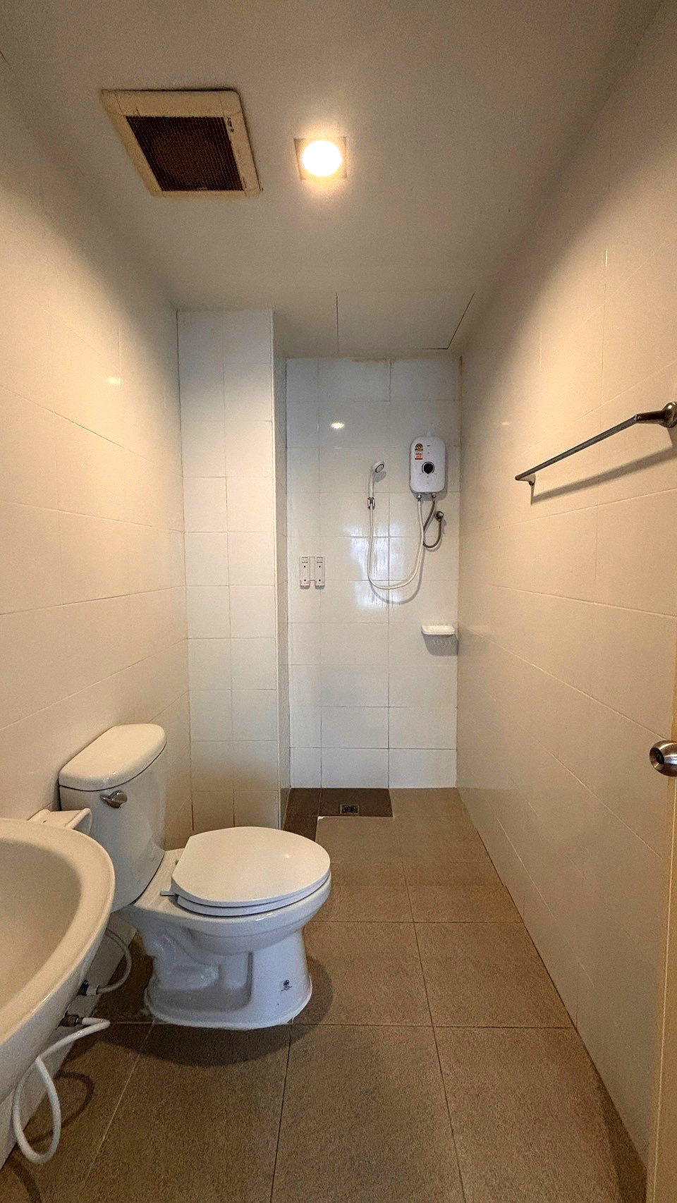 Pictures of Newly renovate apartment near Krabi Nakharin International Hospital 8/10