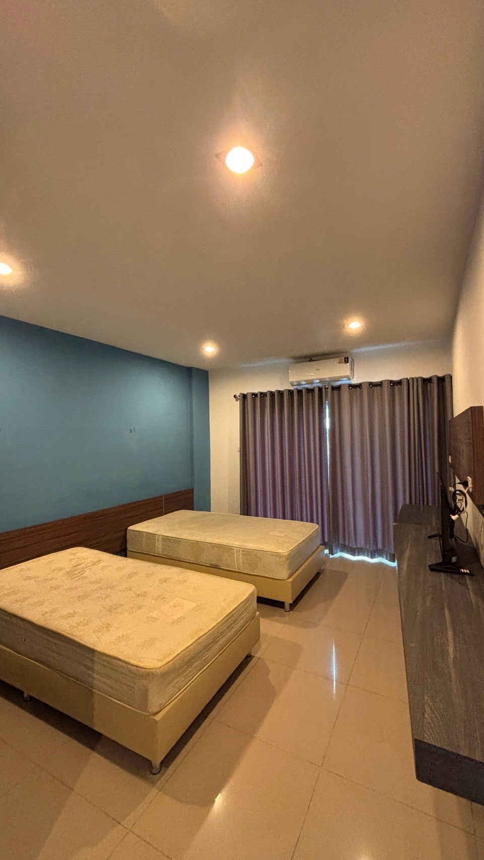 Condo — photo 2