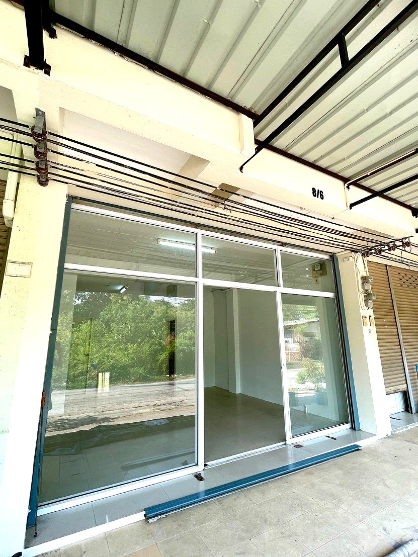 Pictures of 4-Story Shophouse behind Nong Mon Market 2/10