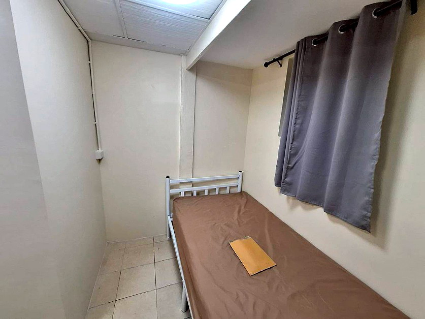 Pictures of Pa Tim's Dorm 6/9
