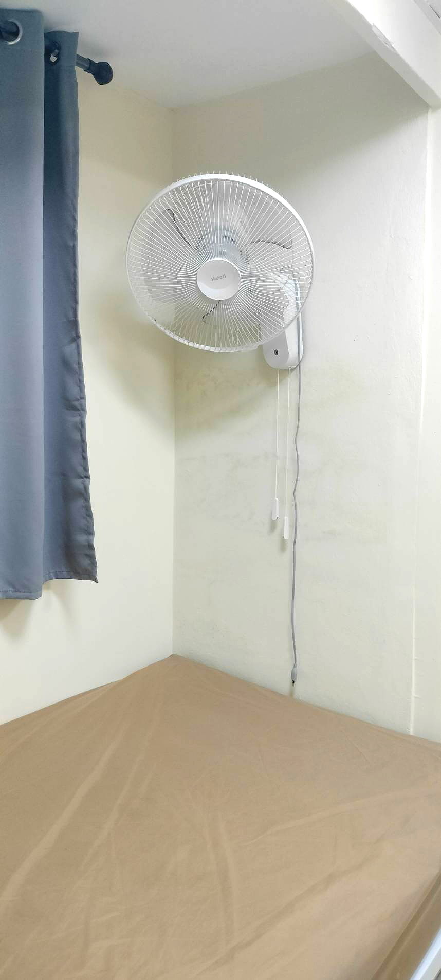 Pictures of Pa Tim's Dorm 9/9