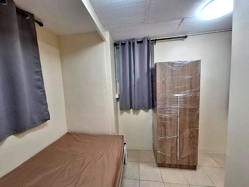 Pictures of Pa Tim's Dorm 7/9