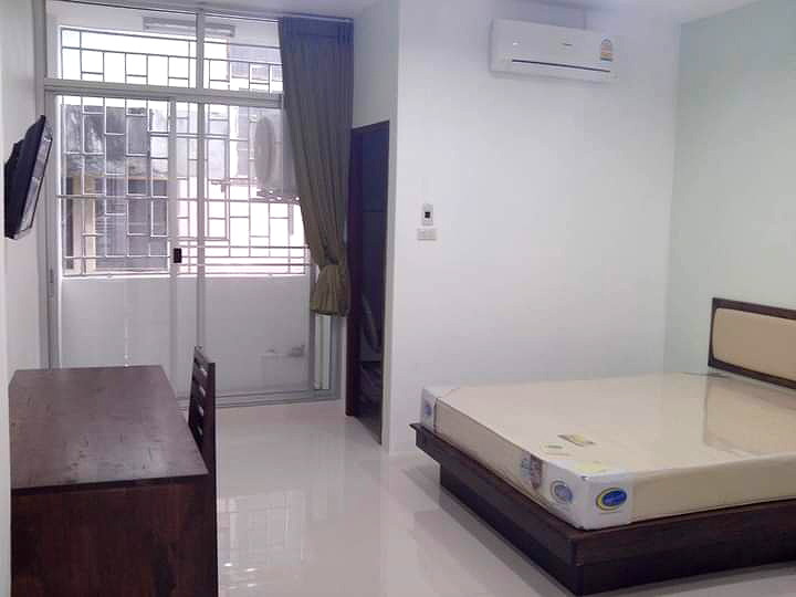Pictures of Chumphon Place Apartment 4/16