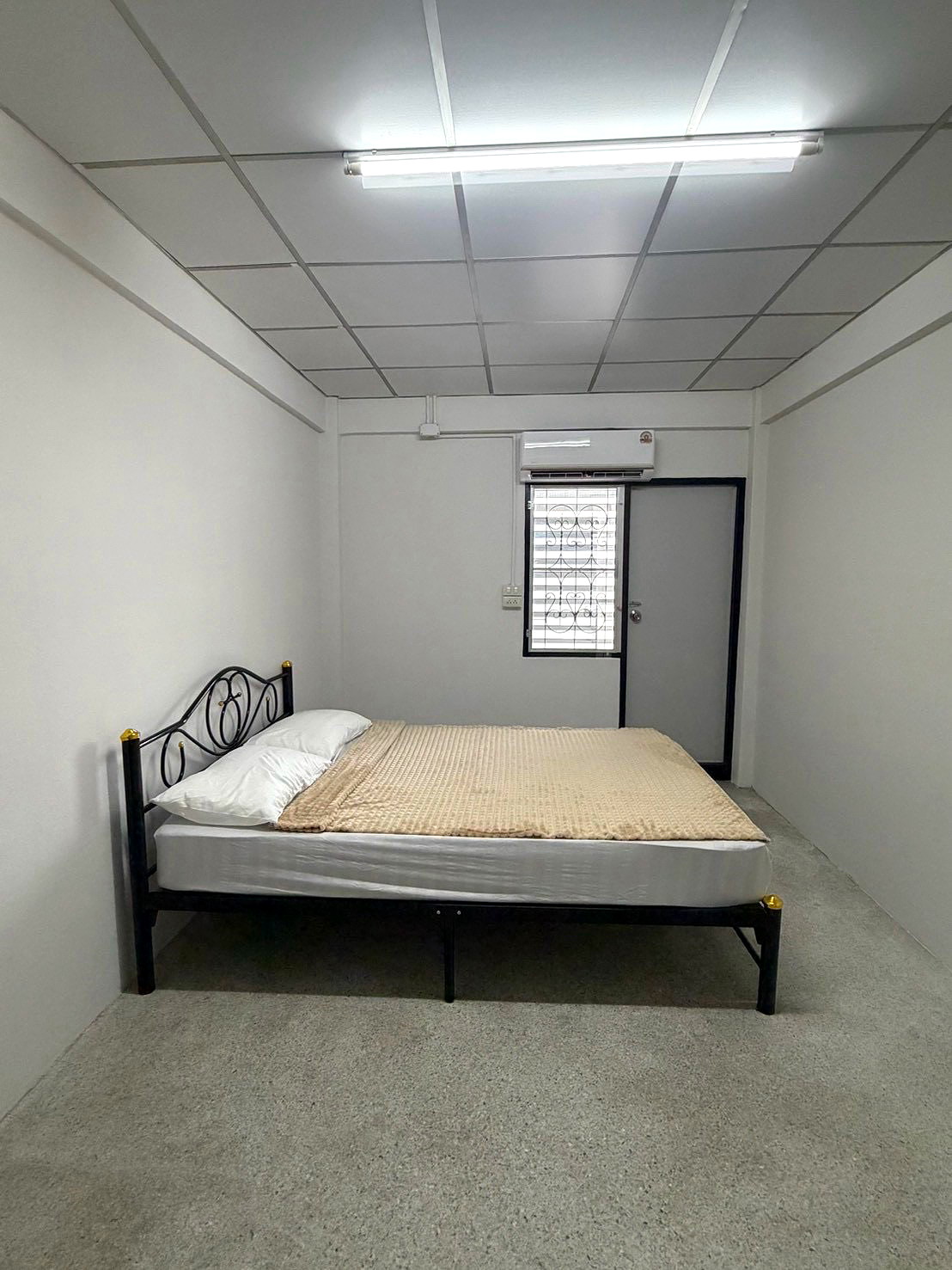 Pictures of NidaSeriThai Apartment 4/10