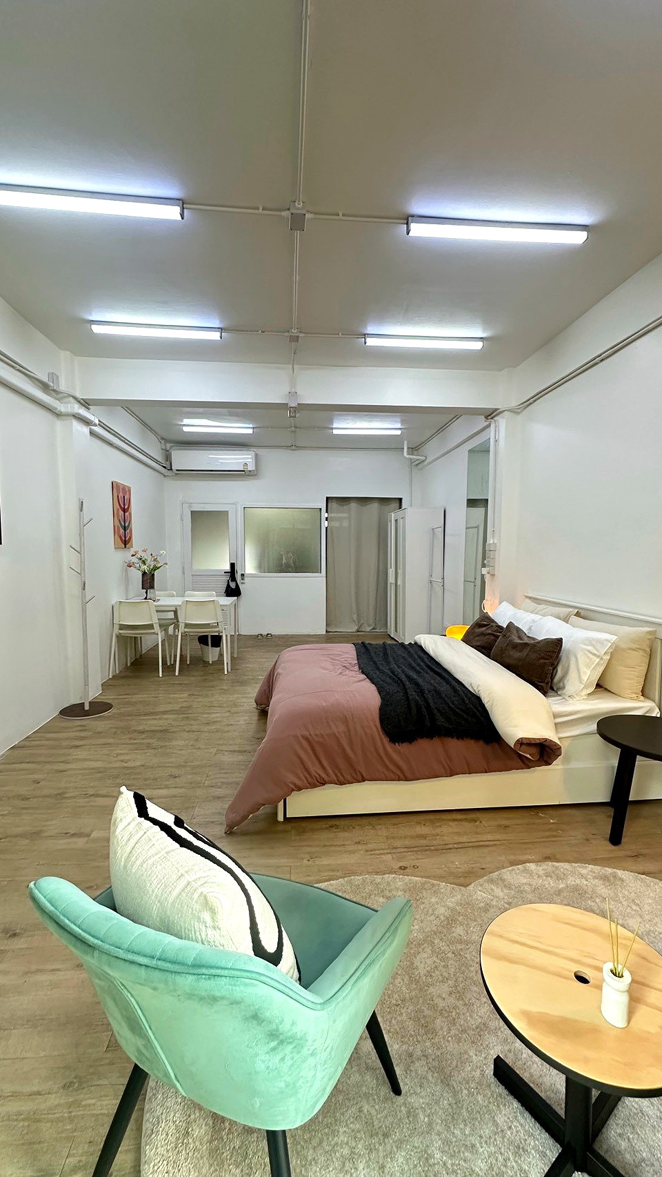 Pictures of 165 Poomliving Sukhumvit 62/1 | Spacious 40 sq.m. Studio | THB 16,900 ALL-IN 4/12