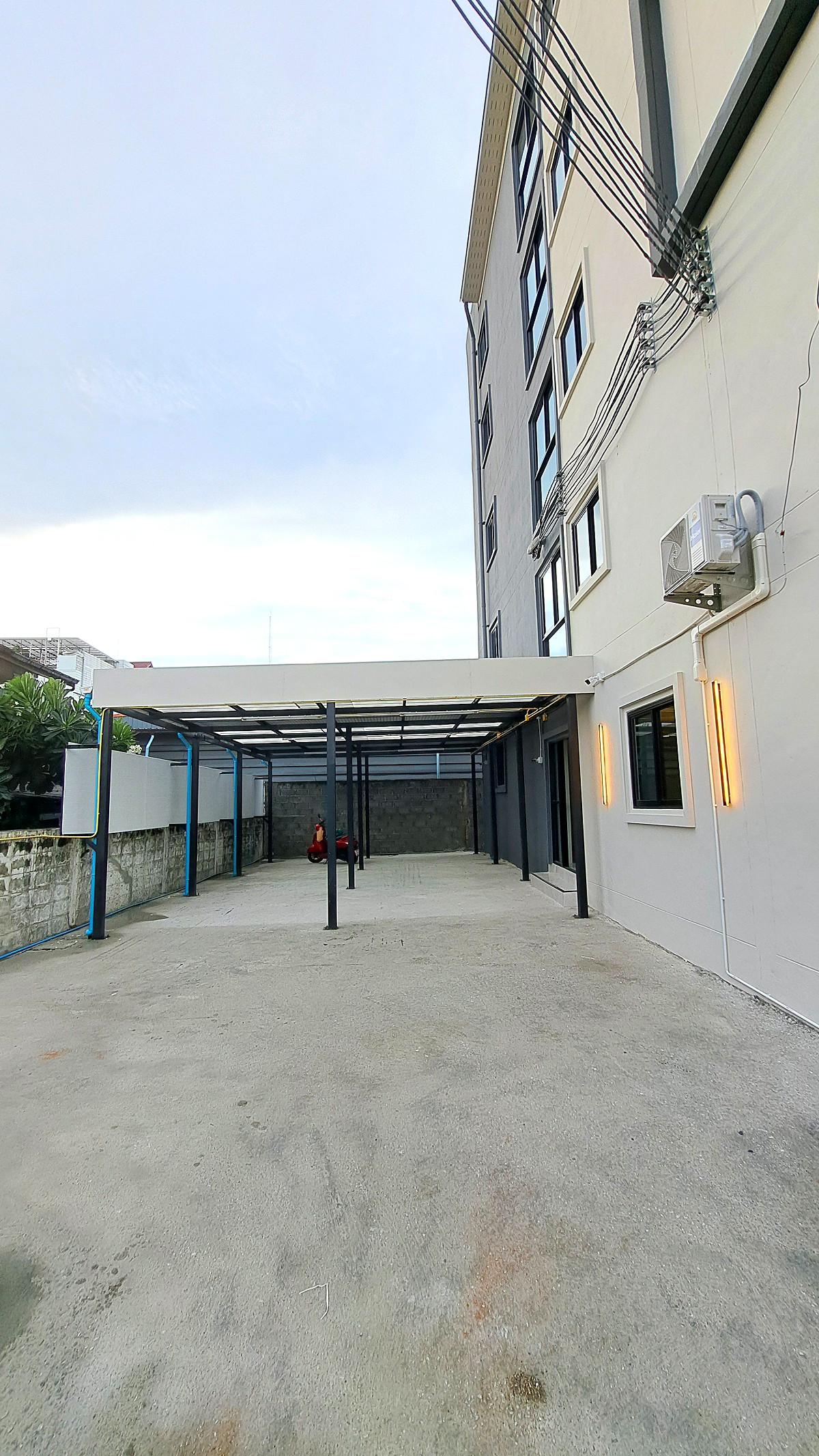 Pictures of Veena Residence, New apartment, close to Central Bangna, Close to 7-11, Lotus, CJ Mart 30/40