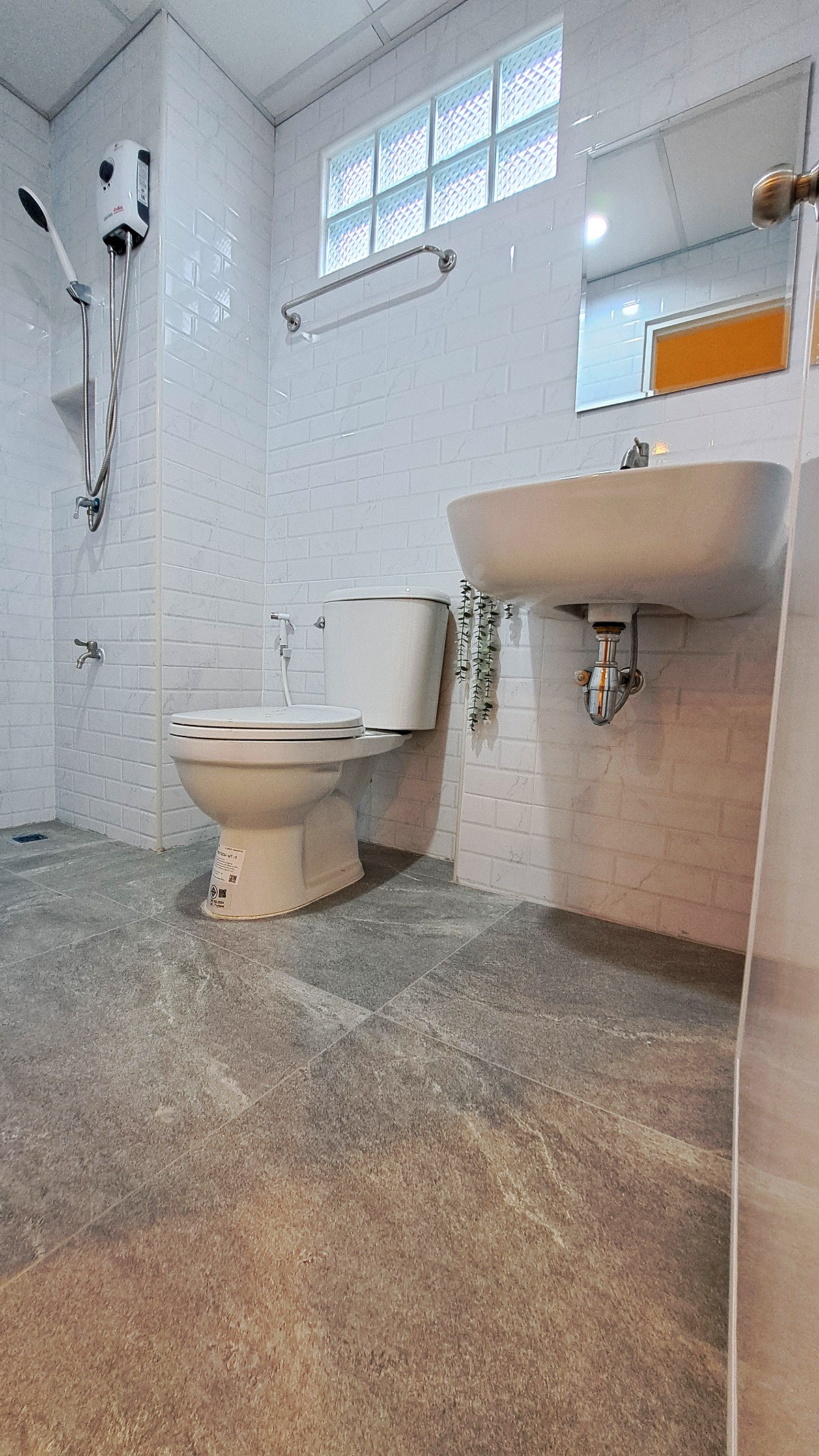 Pictures of Veena Residence, New apartment, close to Central Bangna, Close to 7-11, Lotus, CJ Mart 10/40