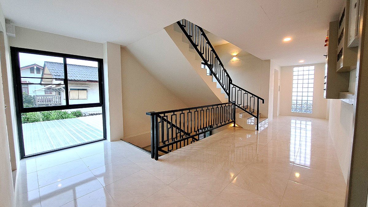 Pictures of Veena Residence, New apartment, close to Central Bangna, Close to 7-11, Lotus, CJ Mart 20/40
