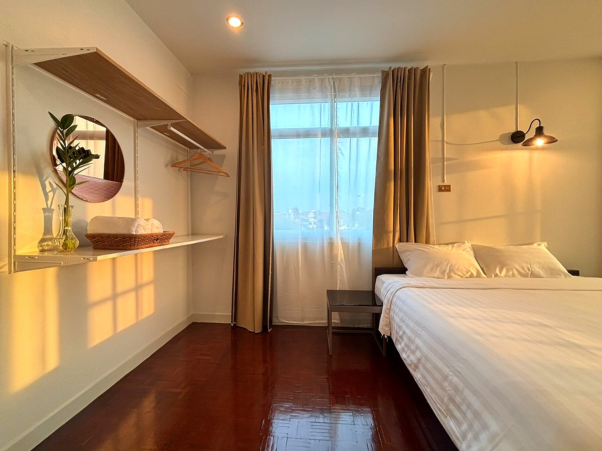 Pictures of Racha Place 3/10