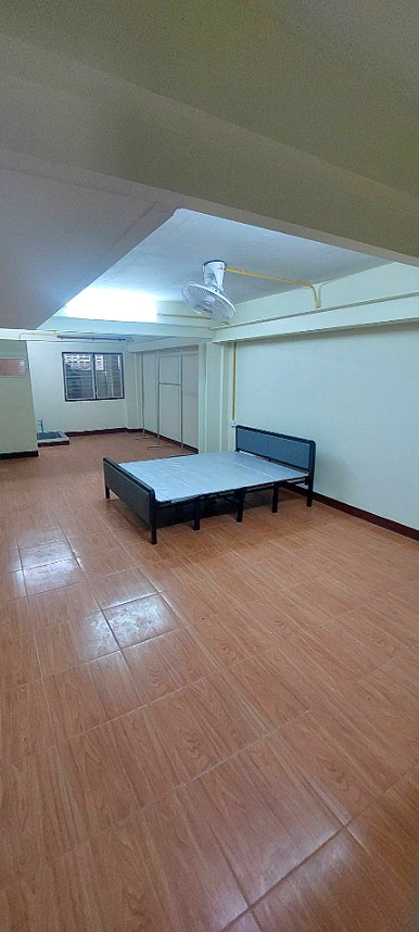 Pictures of Monthly Room for Rent  Rama 2 Road (Main Road Location) 4/13