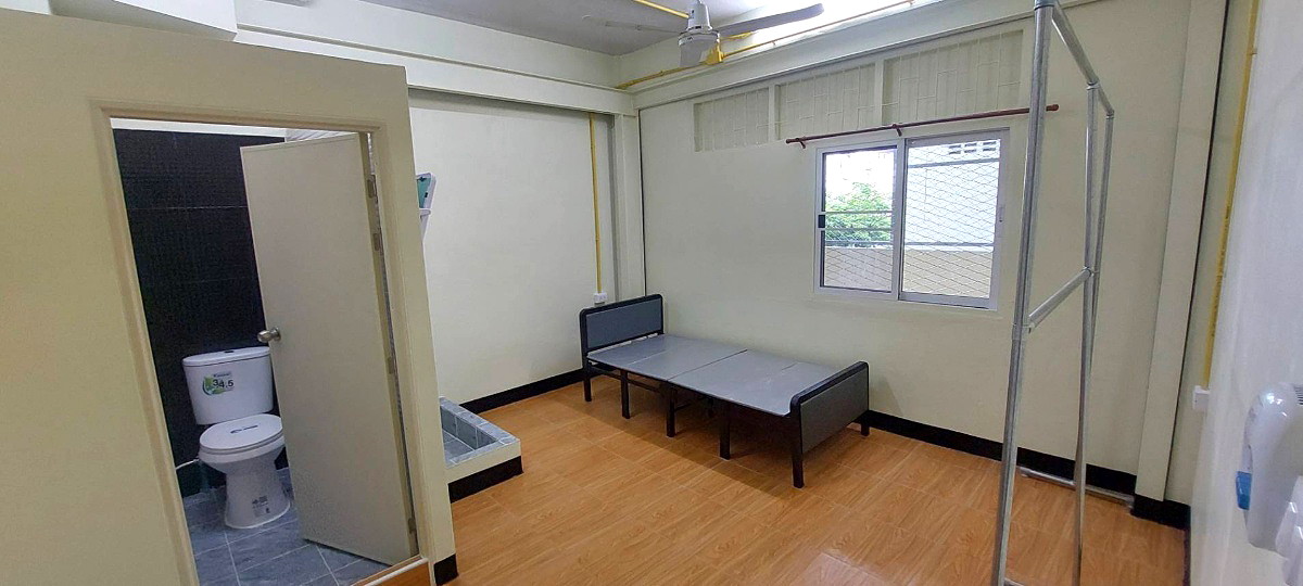 Pictures of Monthly Room for Rent  Rama 2 Road (Main Road Location) 5/13