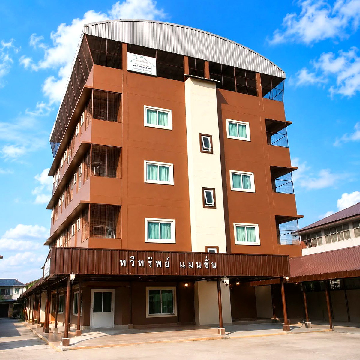 Pictures of Thaweesup Mansion Nakhon Pathom 1/7