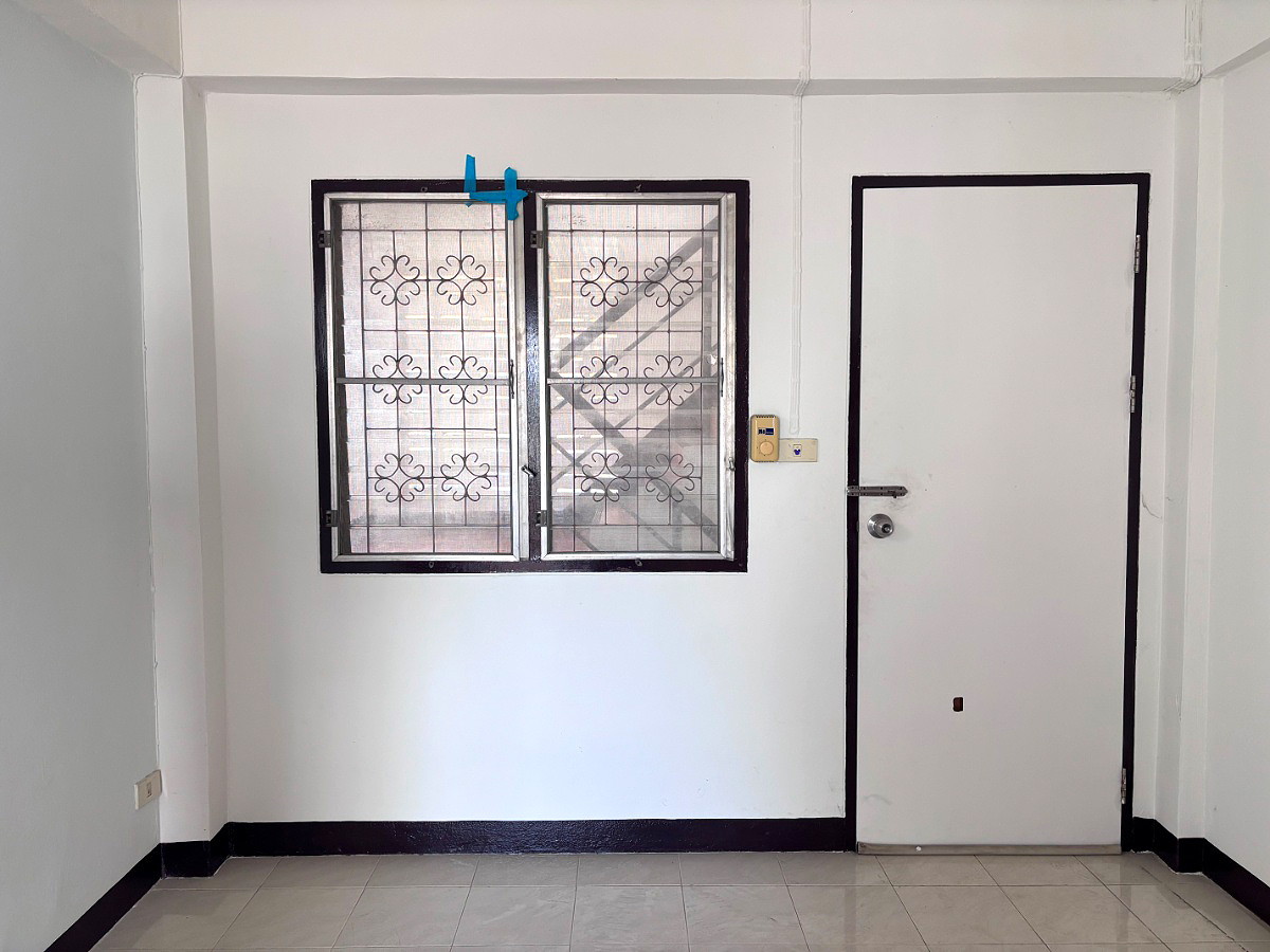 Pictures of C.S. Apartment 3/5