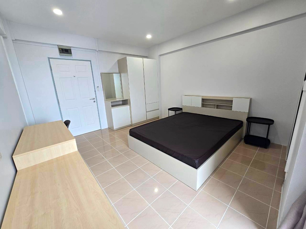 Pictures of Whitebox  Apartment (Ladpraw122) 14/21