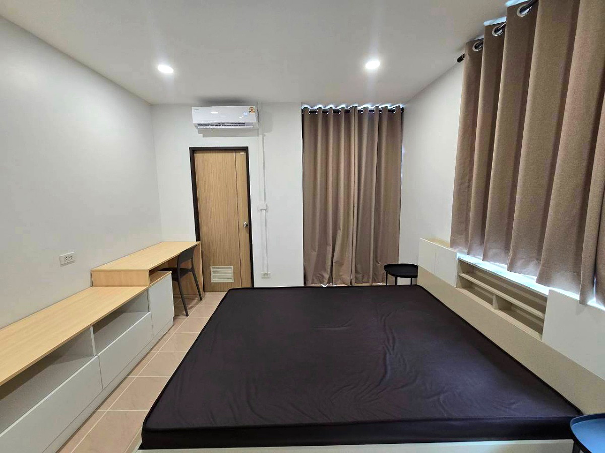 Pictures of Whitebox  Apartment (Ladpraw122) 8/21