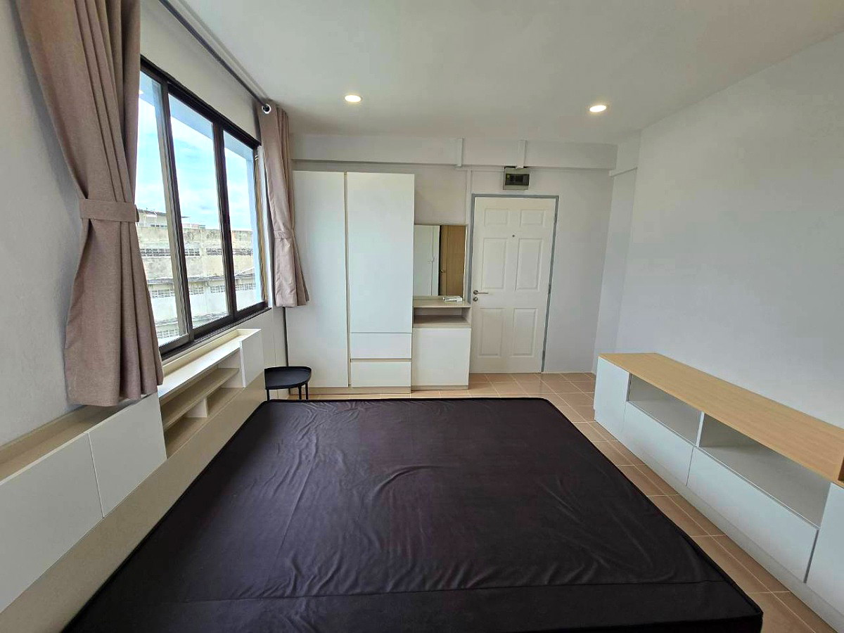 Pictures of Whitebox  Apartment (Ladpraw122) 3/21