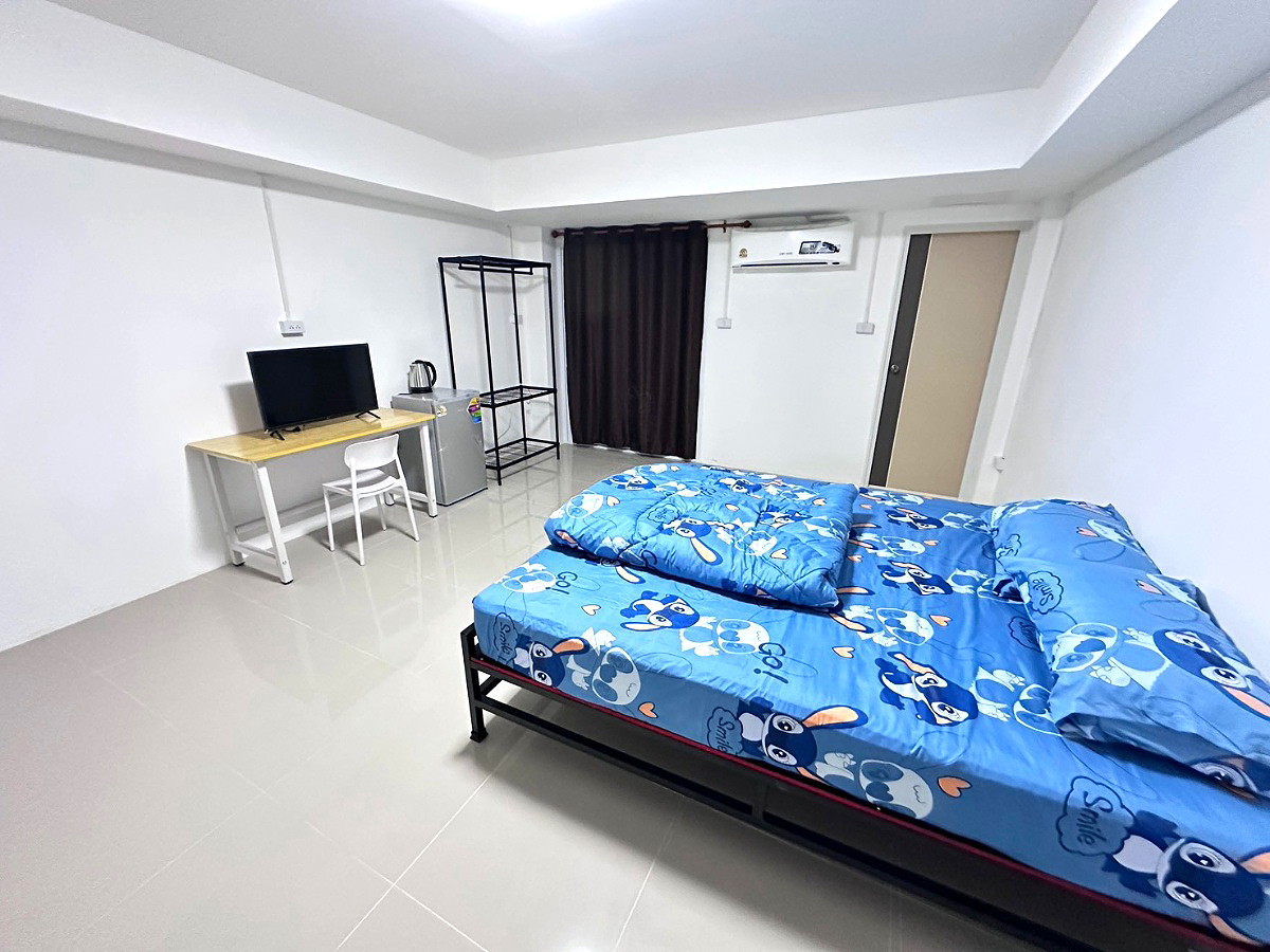 Pictures of Khun Chit Apartment 3/4