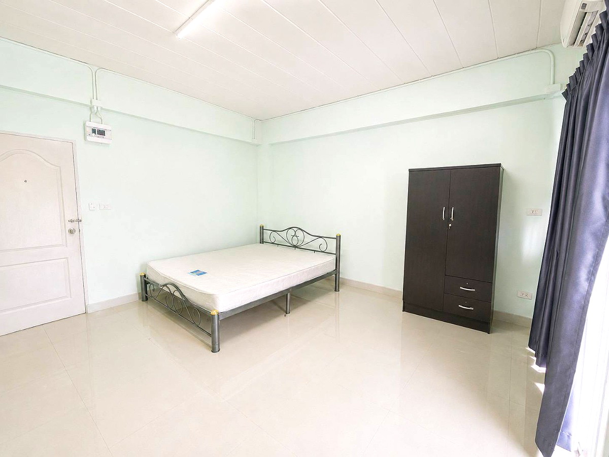 Pictures of Suksabai Apartment @Lad Pla Duk 1/6