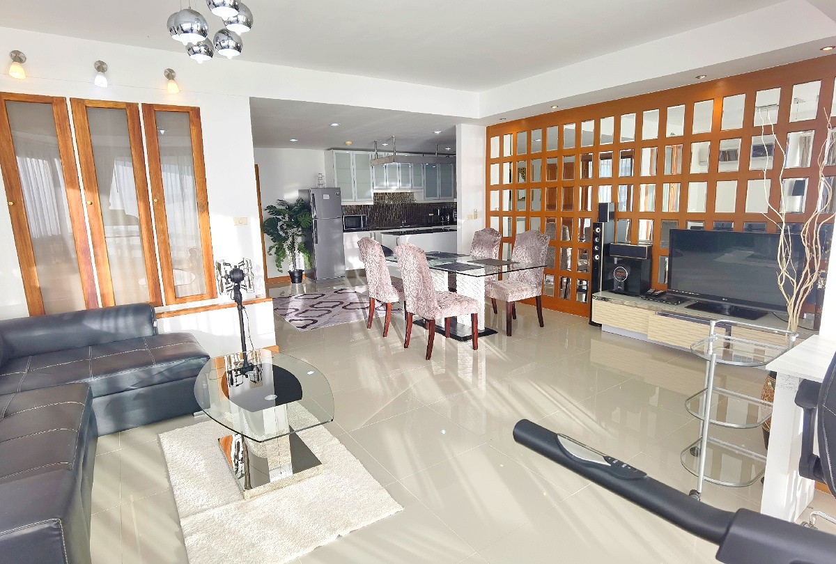Pictures of Jomtien Plaza Condotel  1/18