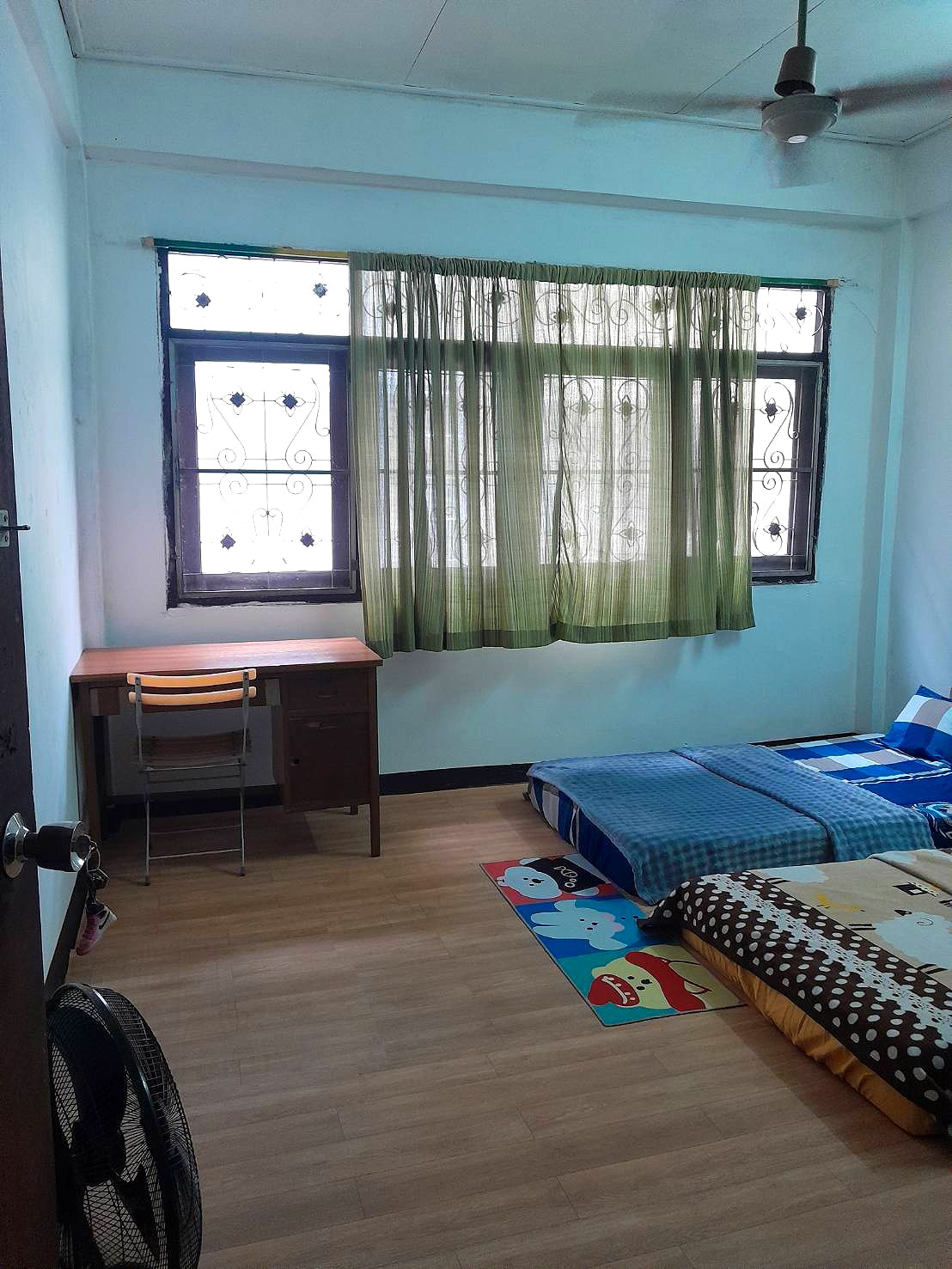Pictures of Sibsan'womanroom 1/17