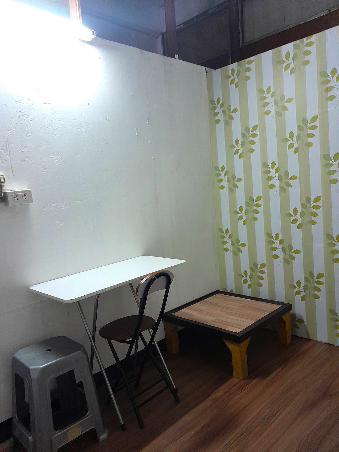 Pictures of Sibsan'womanroom 16/17