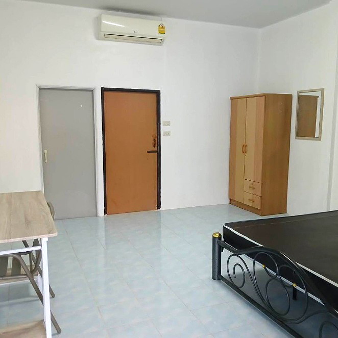 Pictures of Room for rent  2/3