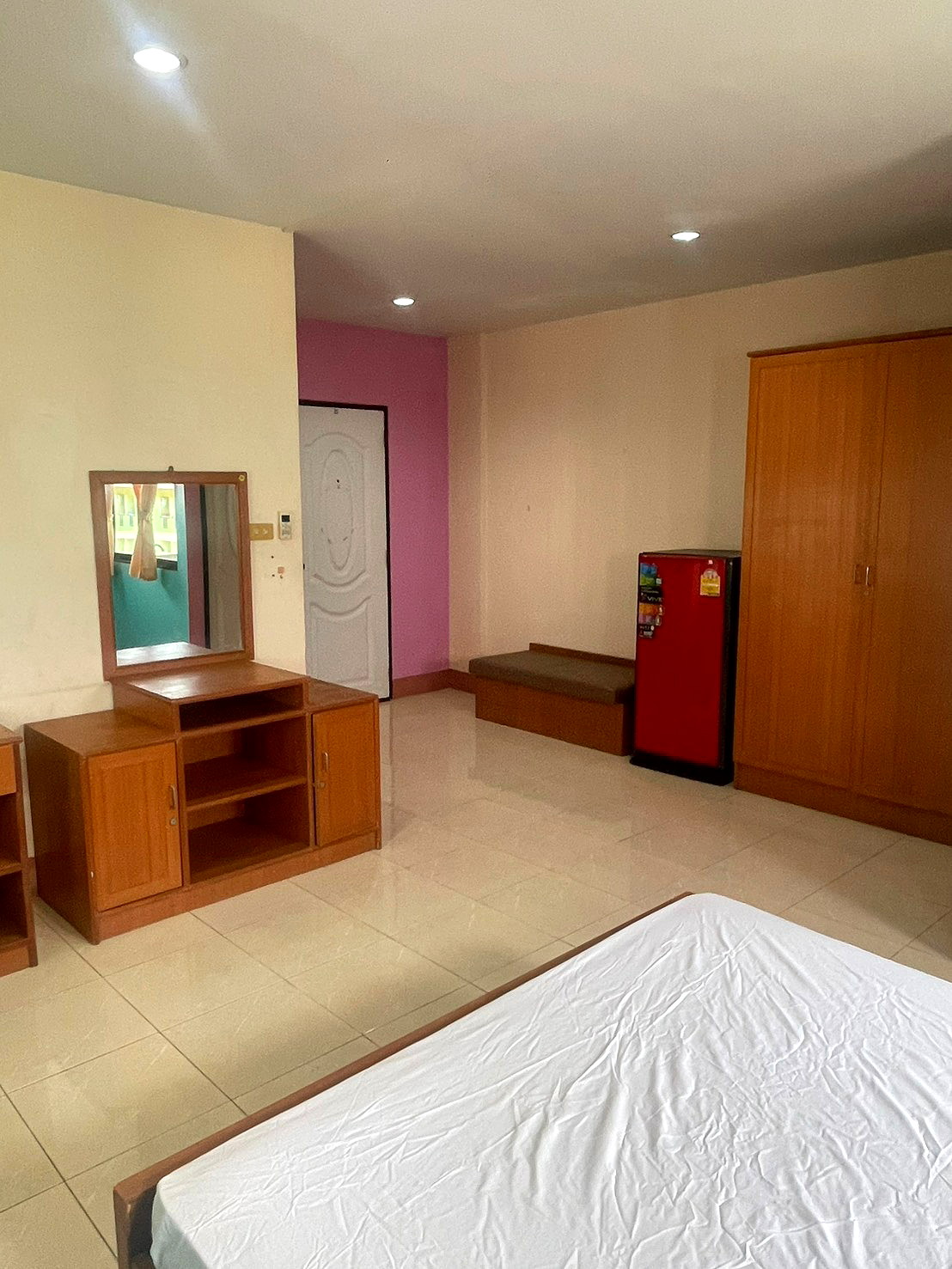 Pictures of Interplace Pattaya 7/16