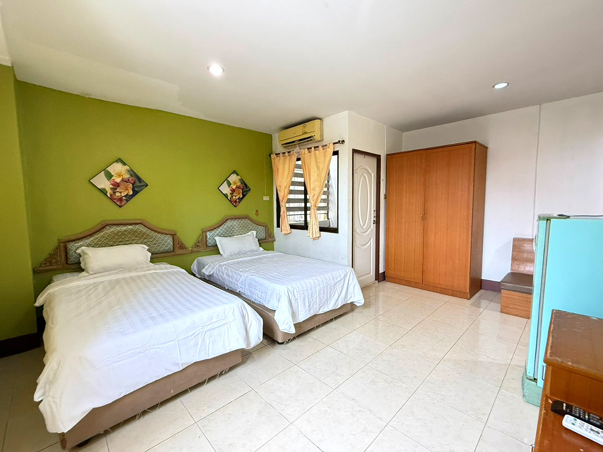 Pictures of Interplace Pattaya 14/16