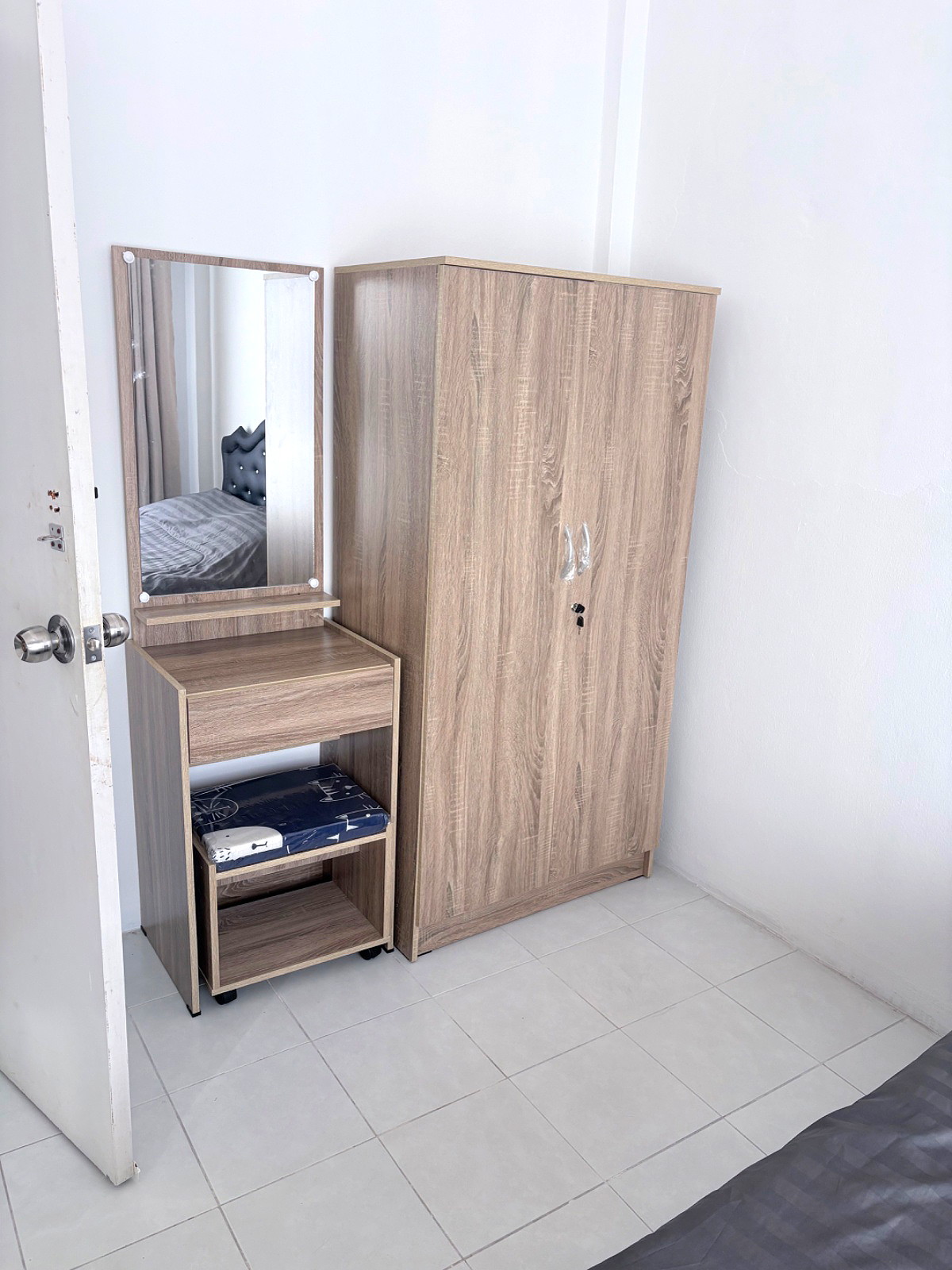 Pictures of Tawan Residence  8/16