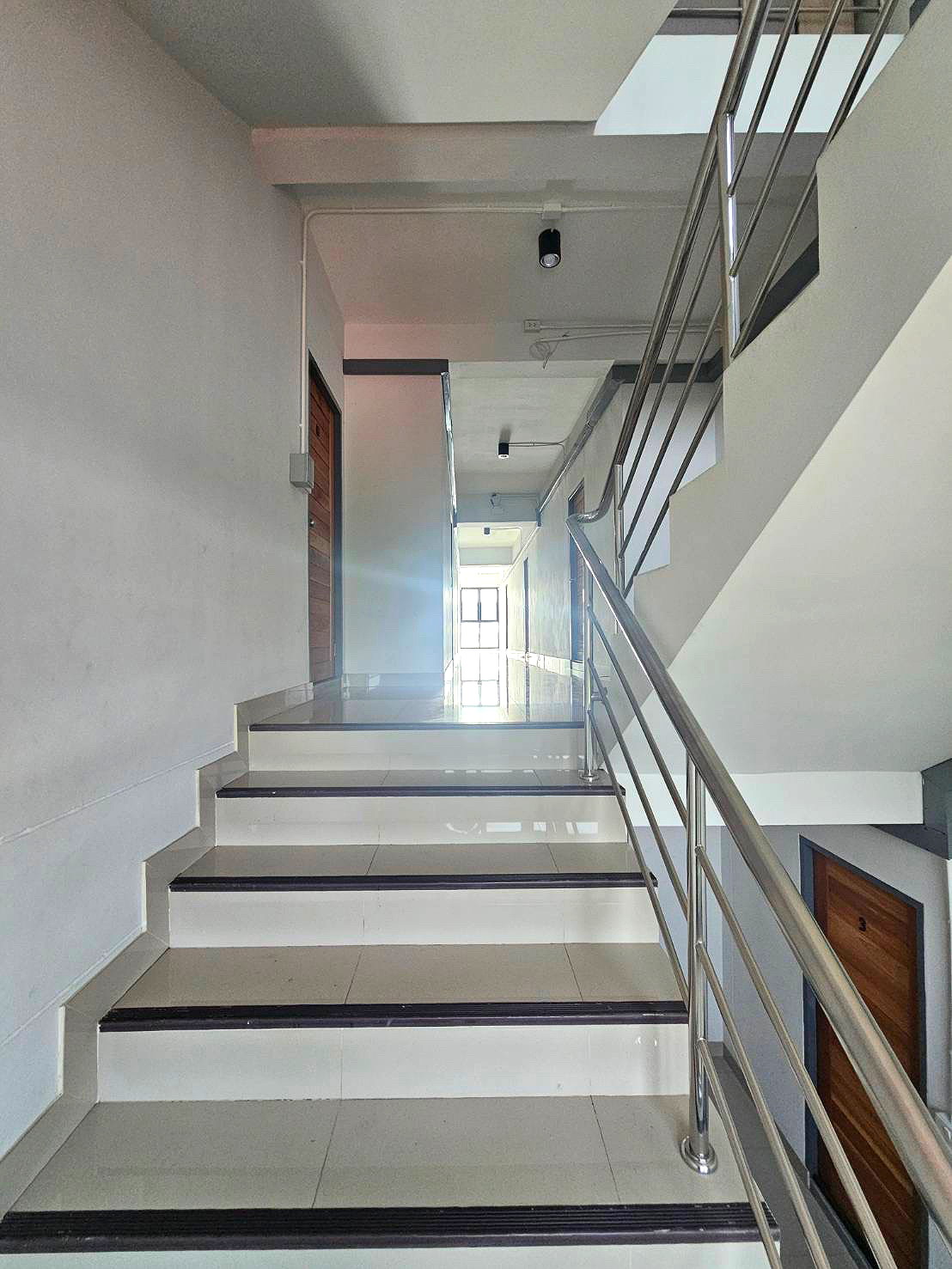 Pictures of groove graph apartment 3/7