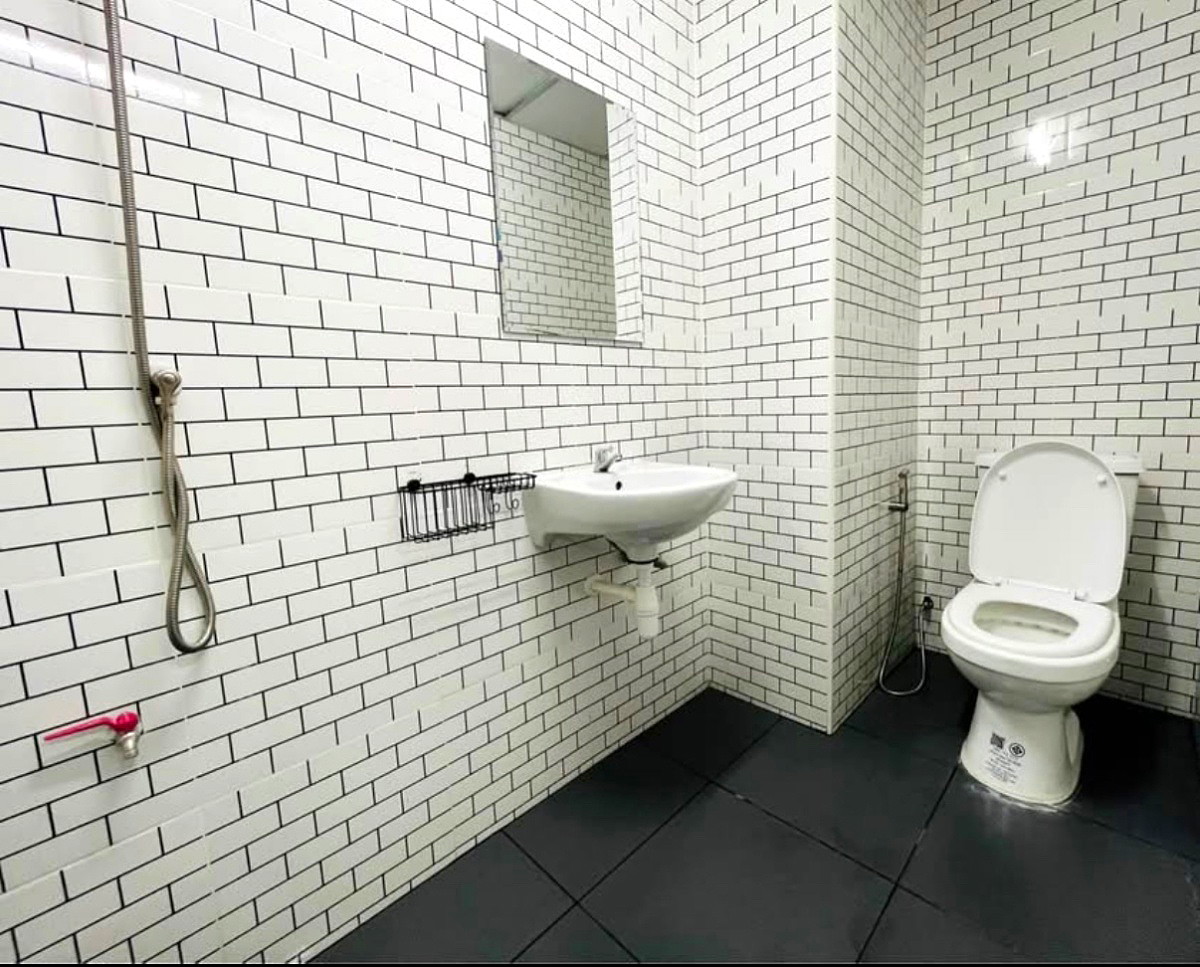 Pictures of groove graph apartment 6/7