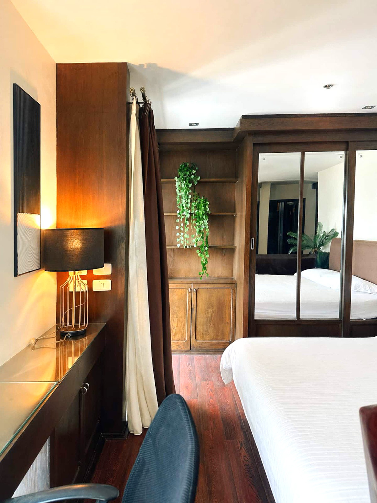 Pictures of Silom suite condominium 18/25