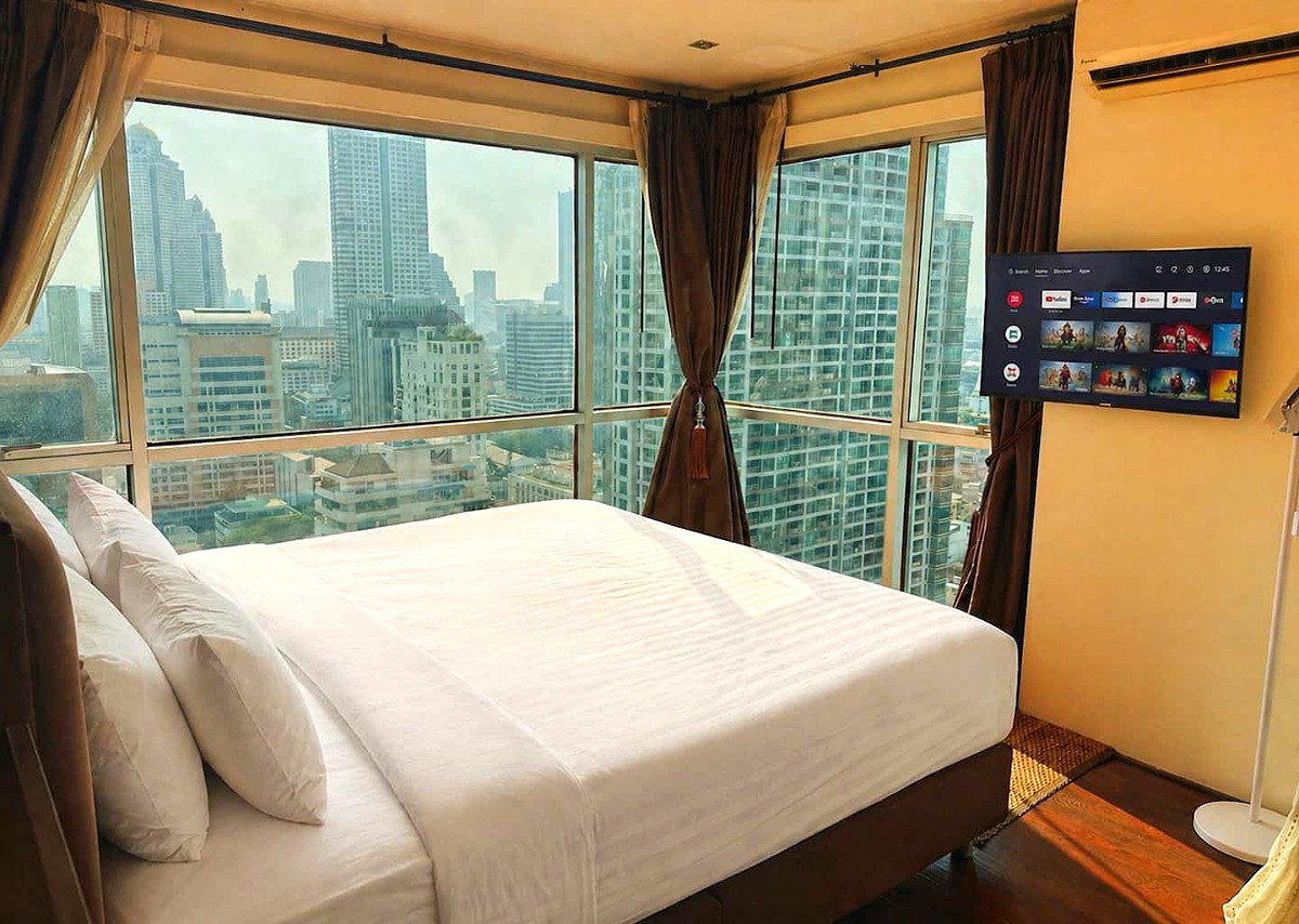 Pictures of Silom suite condominium 3/25