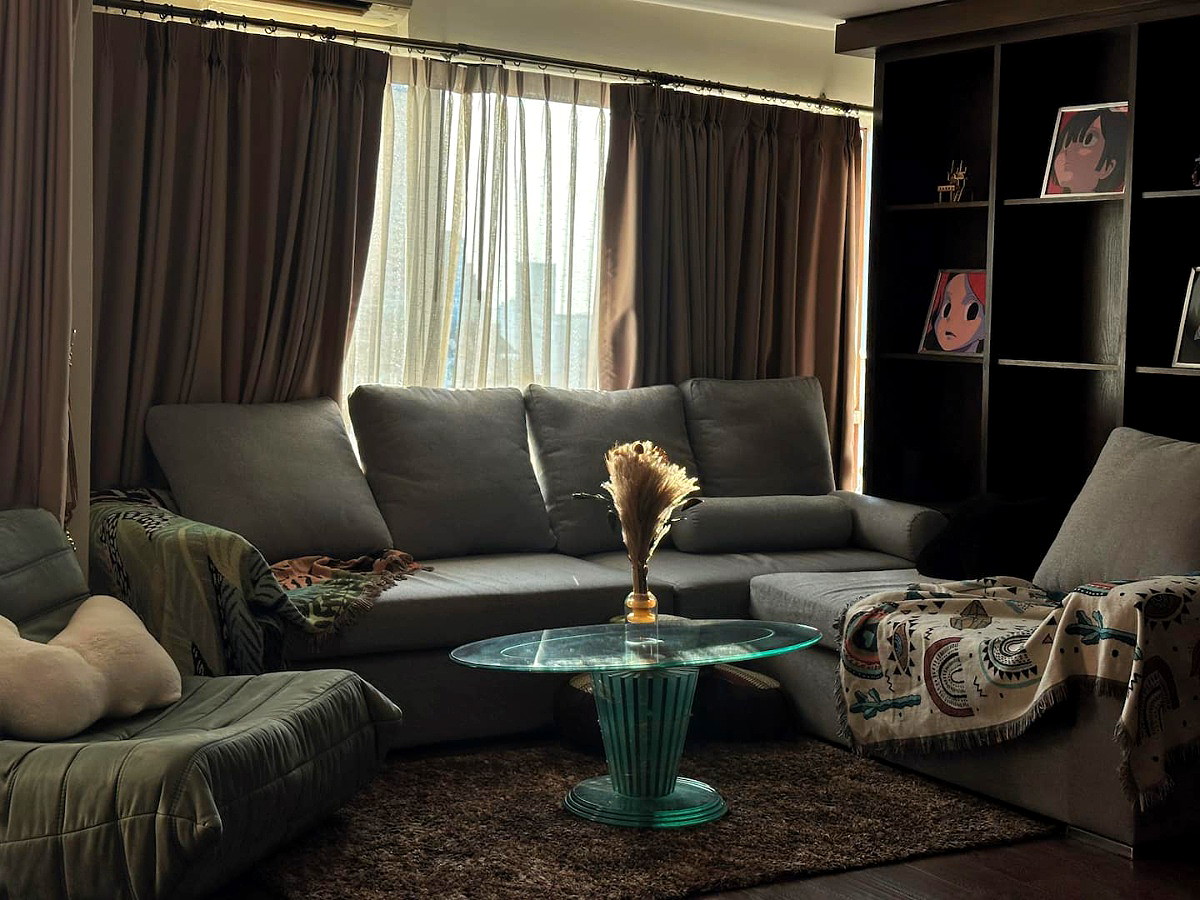 Pictures of Silom suite condominium 2/25