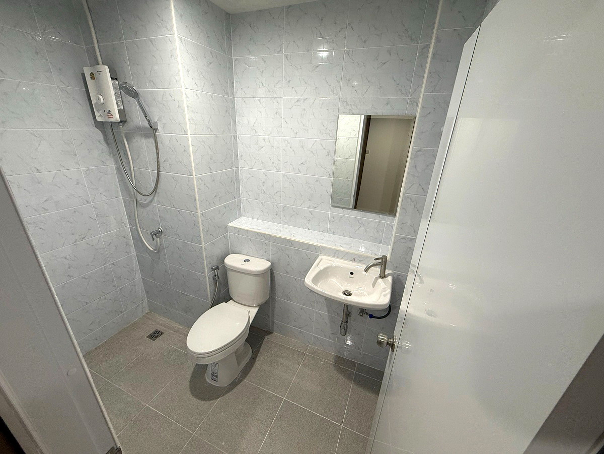 Pictures of Phasub Place 6/10