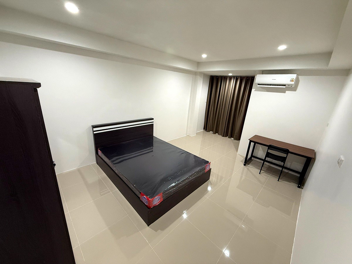 Pictures of Phasub Place 3/10