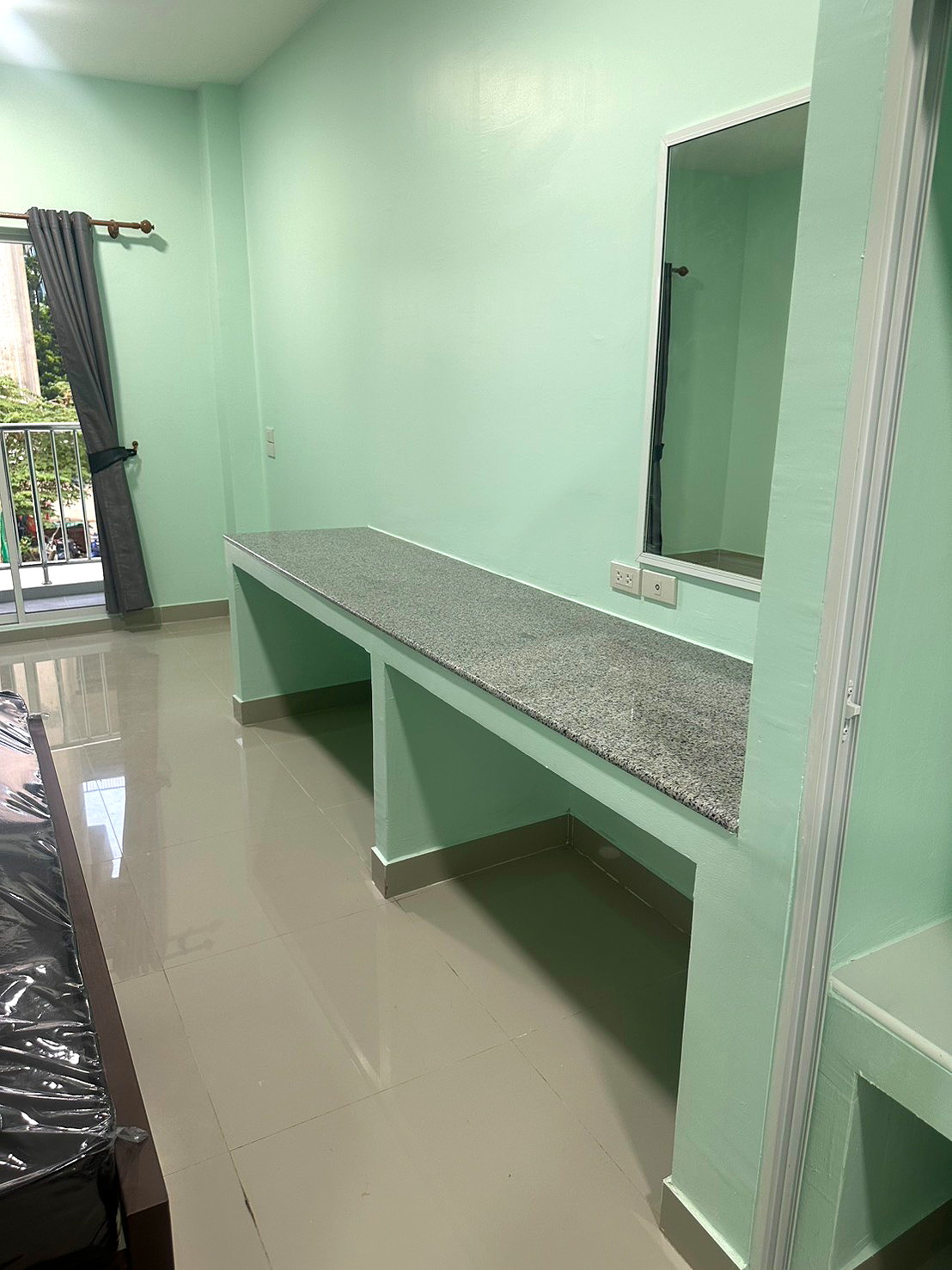 Pictures of Keawpattana Mansion 2/8