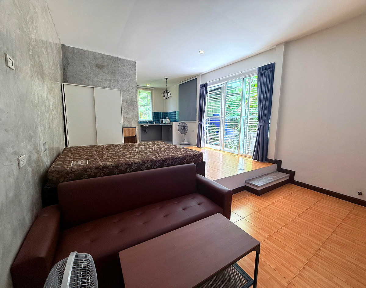 Pictures of Room Rent in the Soi Ta-eaid (Robinson Chalong) : Rak Iyara 2/4