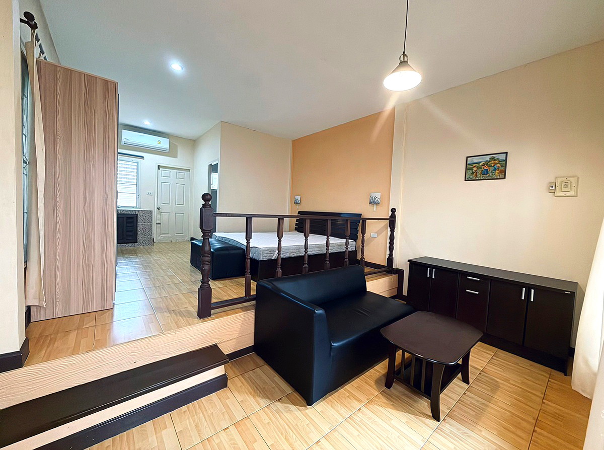 Pictures of Room Rent in the Soi Ta-eaid (Robinson Chalong) : Rak Iyara 3/4