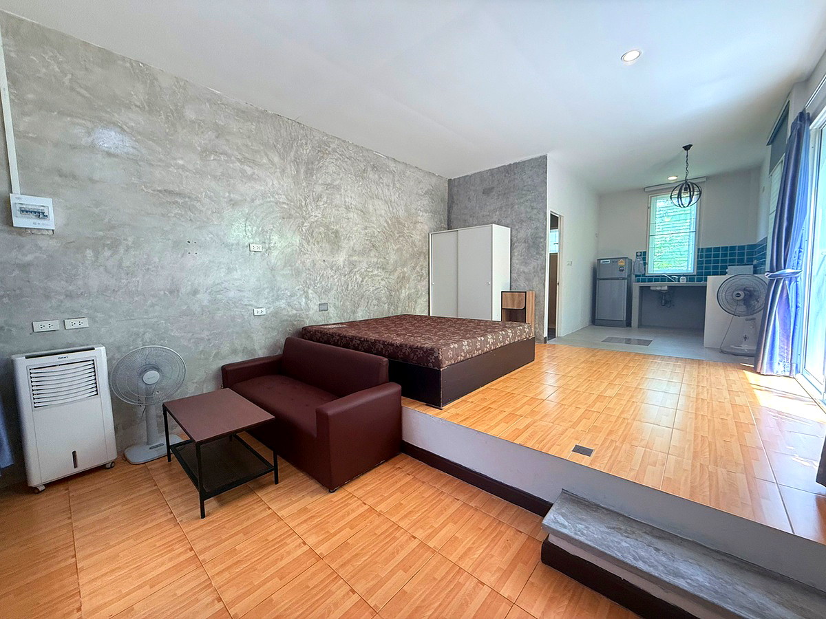 Pictures of Room Rent in the Soi Ta-eaid (Robinson Chalong) : Rak Iyara 1/4