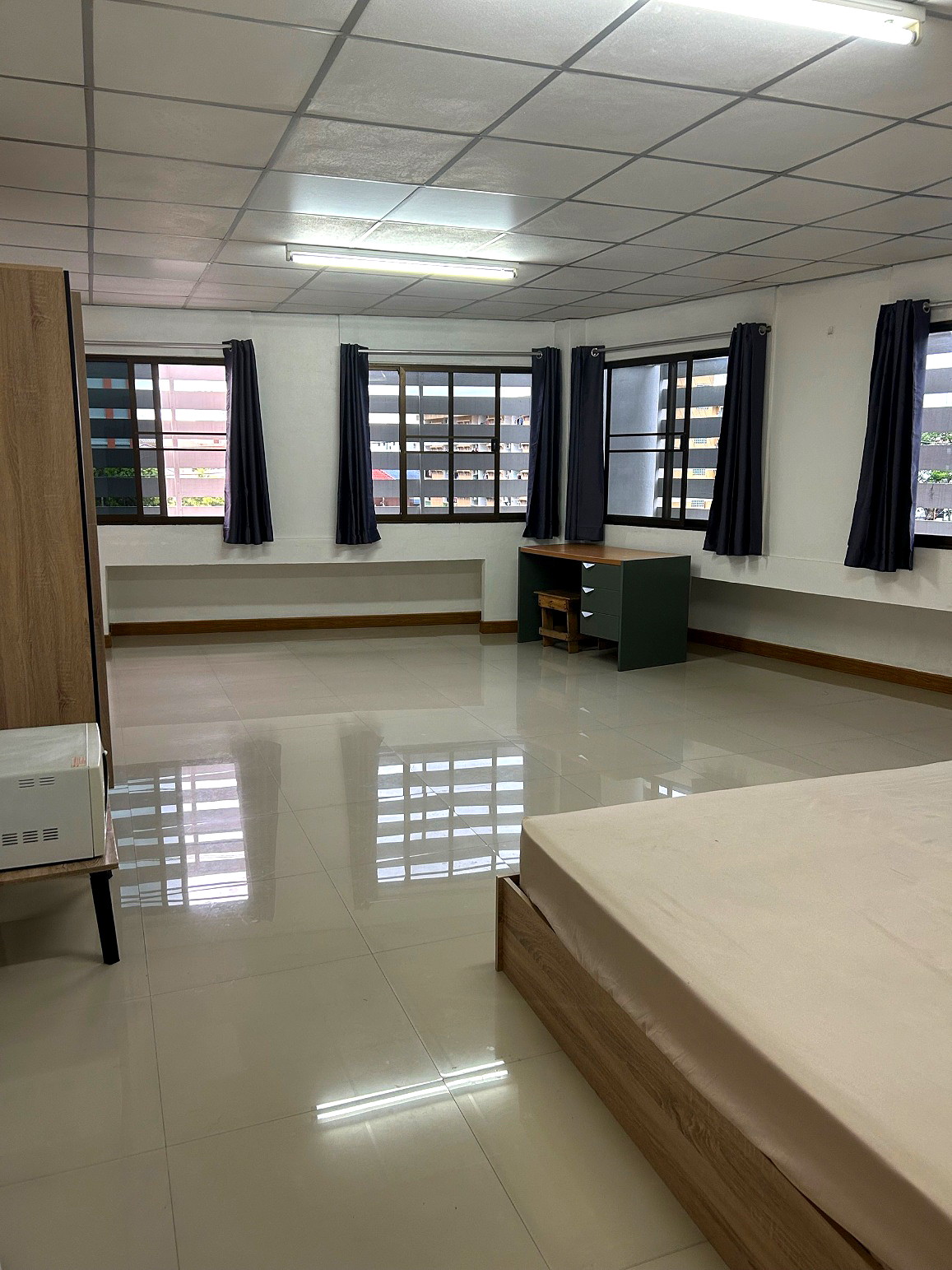 Pictures of Soi Pridiphanomyong 31 Room for Rent (Ekamai 12) 2/7