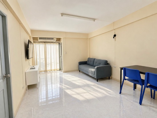 STAY SUIT: Spacious 50sq.m. units, located 600 meters from Sutthisan MRT. - Apartment for Rent