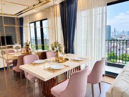 C Ekkamai คอนโดให้เช่า  - Apartment for Rent